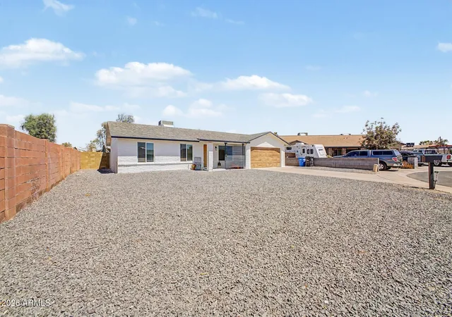 2nd image of 5211 S 43rd Pl, Phoenix, AZ 85040 | MLS# 7023984