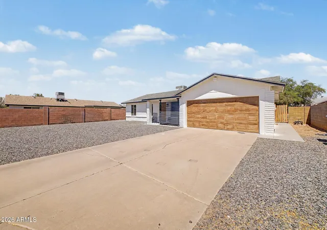 3rd image of 5211 S 43Rd Pl, Phoenix, AZ 85040 | MLS# 7023984