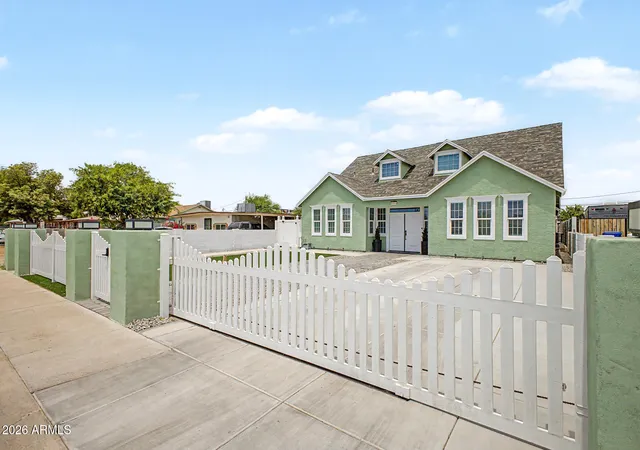 3rd image of 10916 W Flanagan St, Avondale, AZ 85323 | MLS# 7028782