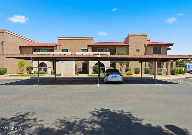 Homes for sale in Glendale, AZ | 5757 W Eugie Avenue, Glendale, AZ 85304 | Houzeo