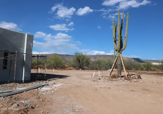 Homes for sale in New River, AZ | 462 W Rough Rider Rd, New River, AZ 85087 | MLS# 7023503