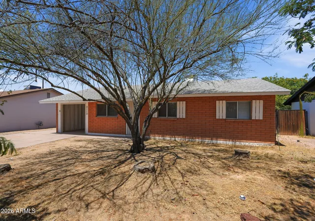 2nd image of 2112 W Dahlia Dr, Phoenix, AZ 85029 | MLS# 7036925