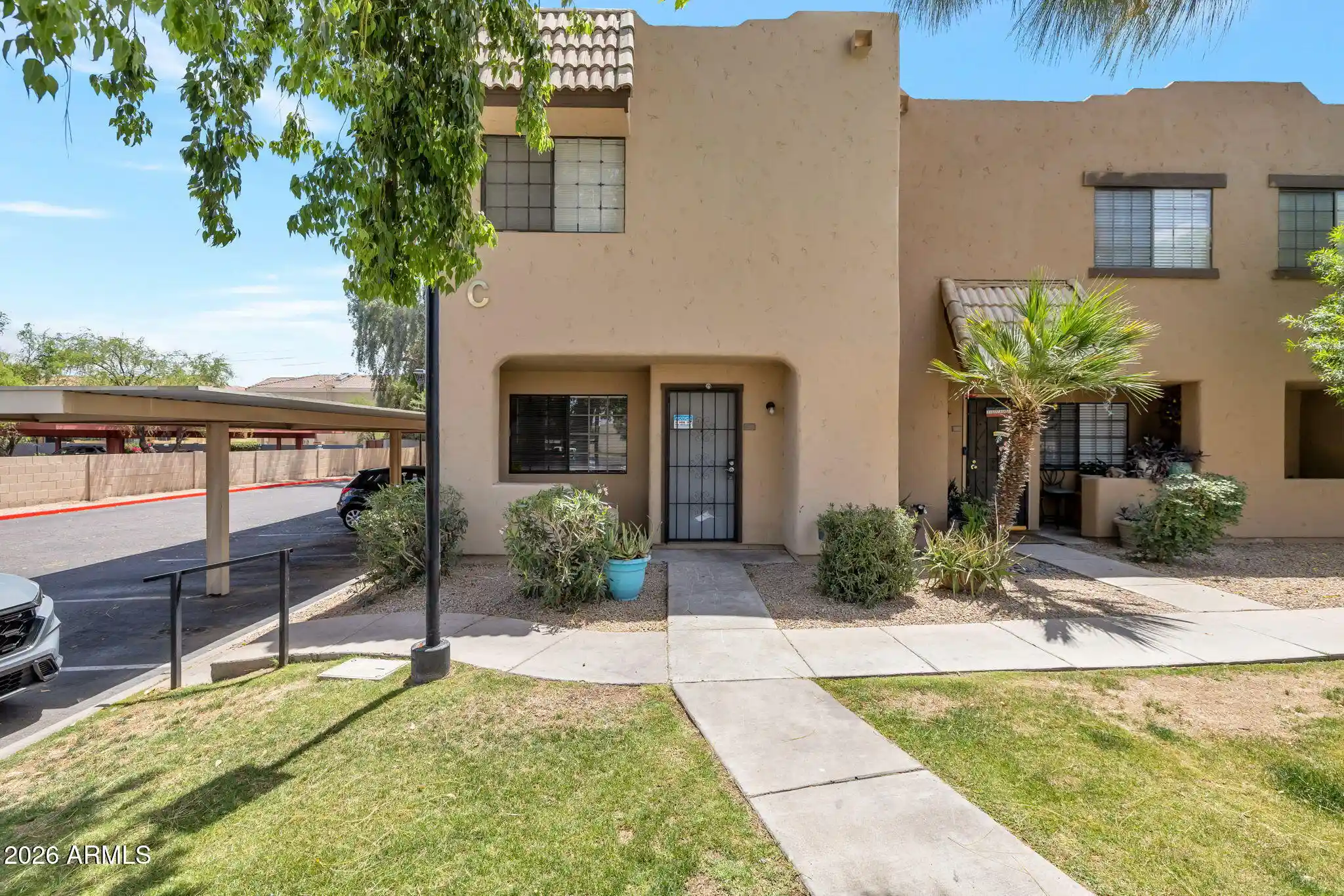 Listing Photo 1 - Condo for sale in 1935 W Morten Ave located at 1935 W Morten Ave, Phoenix, AZ 85021 - Unit #25