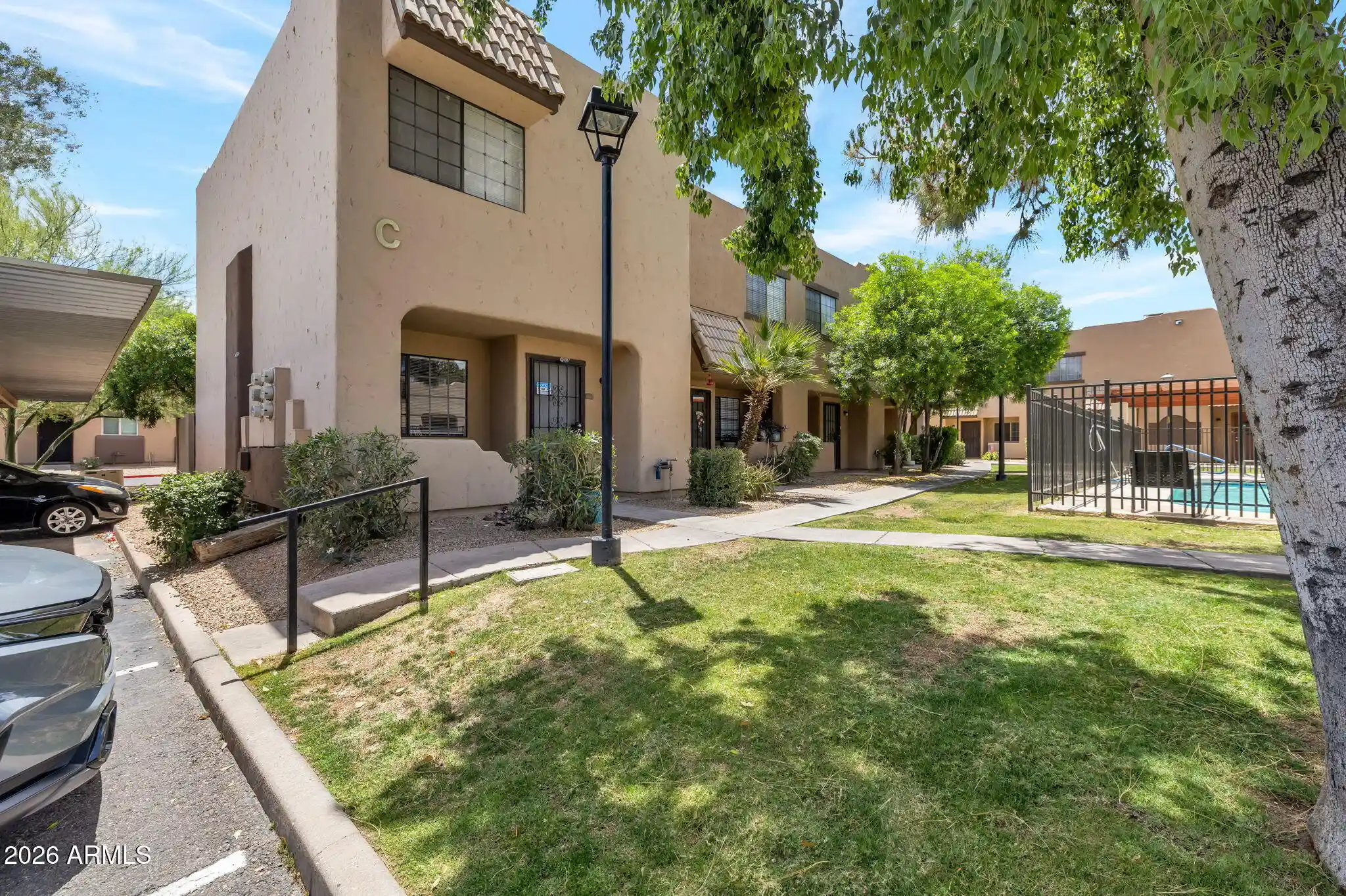 Listing Photo 2 - Condo for sale in 1935 W Morten Ave located at 1935 W Morten Ave, Phoenix, AZ 85021 - Unit #25