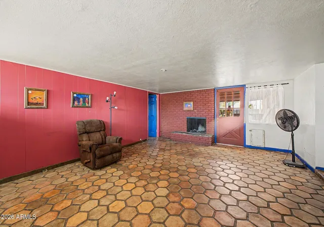 Photo 3 of Single family home for sale at 1019 E Northview Ave, Phoenix, AZ 85020 | MLS# 7029518 | Listing updated on 2026-10-19