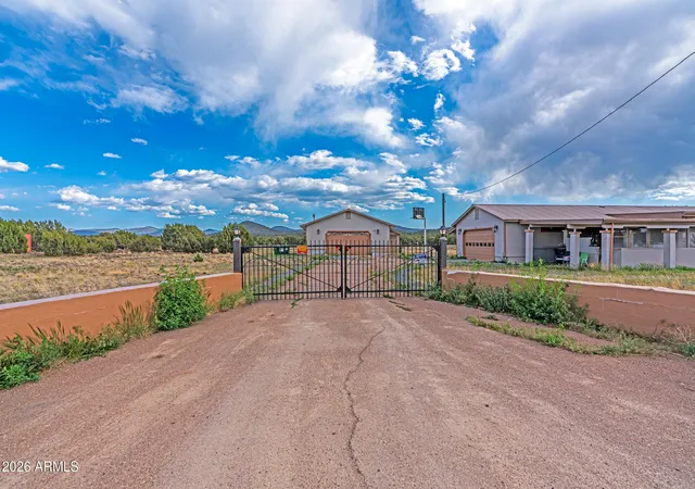 3rd image of 6 Acr 3125 --, Vernon, AZ 85940 | MLS# 7026726