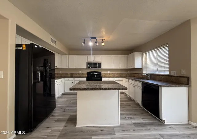 Photo 4 of Single family home for sale at 13839 N 19th Way, Phoenix, AZ 85022 | MLS# 7024973 | Listing updated on 2026-07-22