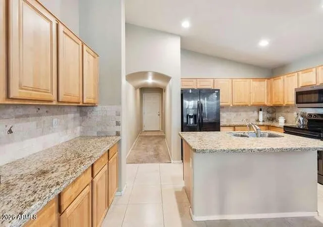 Photo 4 of Single family home for sale at 46162 W Guilder Ave, Maricopa, AZ 85139 | MLS# 7027403 | Listing updated on 2026-08-31
