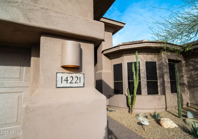 Photo 3 of Single family home for sale at 14221 S 2nd Street, Phoenix, AZ 85048 | MLS# 7033641 | Listing updated on 2026-09-19