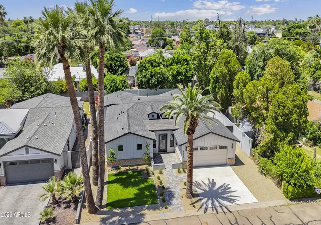 Photo 3 of Single family home for sale at 6830 N 10th Place, Phoenix, AZ 85014 | MLS# 7025037 | Listing updated on 2026-09-20