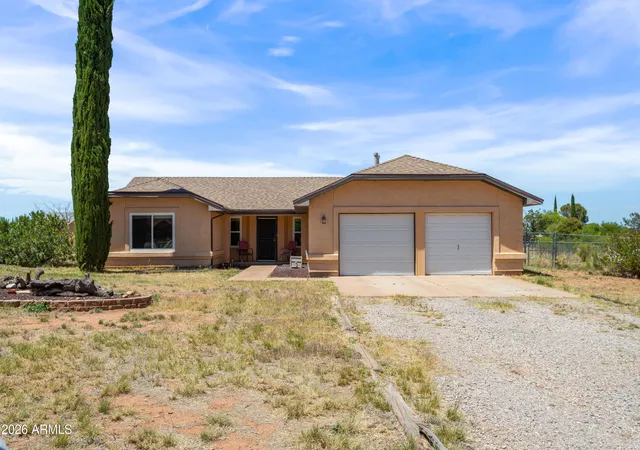 Photo 3 of Single family home for sale at 3623 E Toltec Ct, Sierra Vista, AZ 85650 | MLS# 7026203 | Listing updated on 2026-09-20