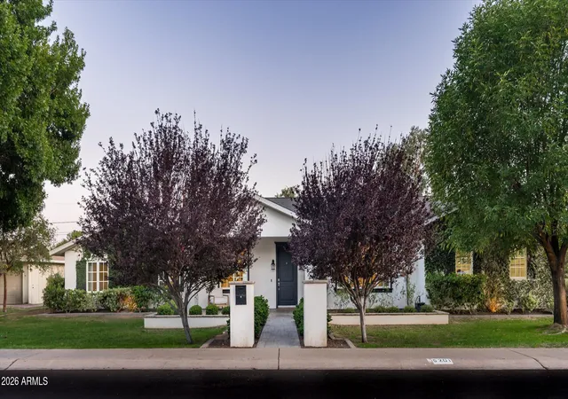 2nd image of 5201 E Weldon Ave, Phoenix, AZ 85018 | MLS# 7035851
