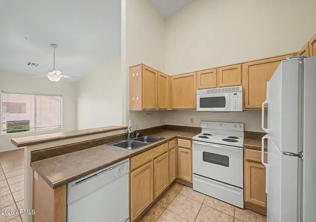 Photo 2 of Townhouse for sale at 1406 W Emerald Ave #103, Mesa, AZ 85202 | MLS# 7024769 | Listing updated on 2026-09-07