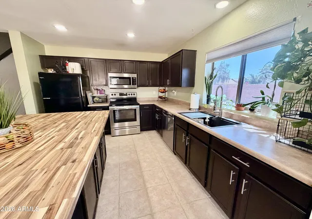 5th image of 2051 N Pine Pl, Casa Grande, AZ 85122 | MLS# 7026511