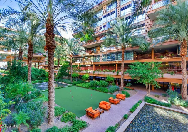 2nd image of 7161 E Rancho Vis Dr, Scottsdale, AZ 85251