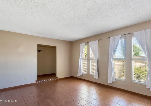Photo 4 of Sale Pending at 2064 Golf Links Rd, Sierra Vista, AZ 85635 | MLS# 7048589 | Listing updated on 2026-09-12
