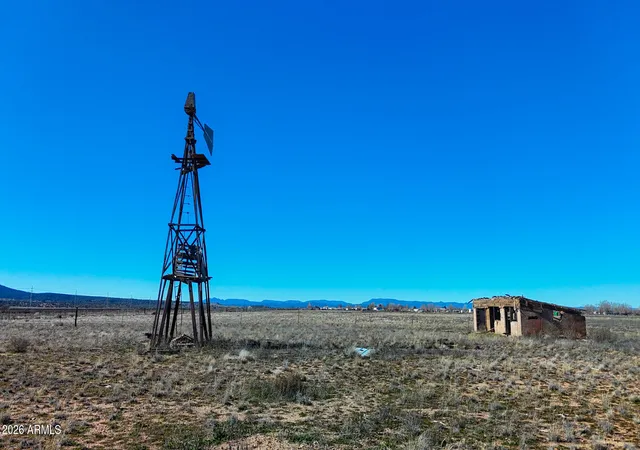 4th image of 2300 W Santa Fe Lot D (25 Acres) Rd, Paulden, AZ 86334 | MLS# 7025023