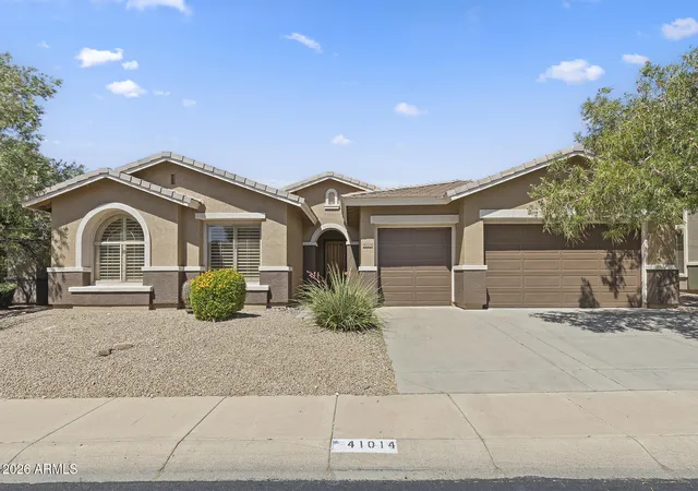 Photo 3 of Sale Pending at 41014 N Republic Way, Anthem, AZ 85086 | MLS# 7031356 | Listing updated on 2026-09-14