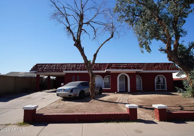 2nd image of 6411 W Verde Ln, Phoenix, AZ 85033 | MLS# 7028562