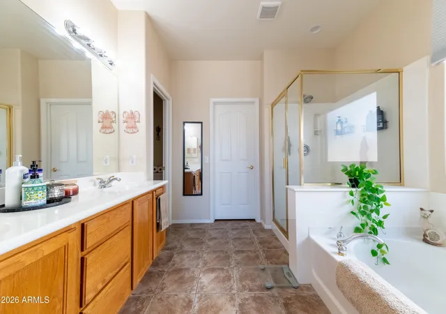 Photo 4 of Single family home for sale at 29839 N Little Leaf Dr, San Tan Valley, AZ 85143 | MLS# 7033556 | Listing updated on 2026-10-18