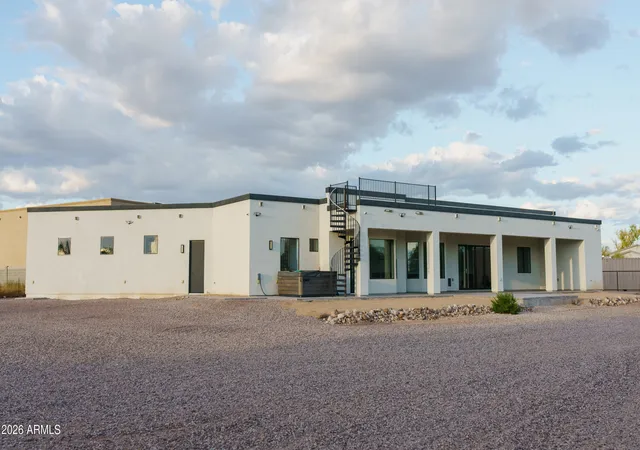 Photo 4 of Single family home for sale at 39142 N 29th Avenue, Phoenix, AZ 85086 | MLS# 7027406 | Listing updated on 2026-10-05