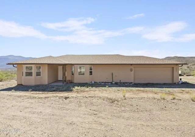 Photo 3 of Single family home for sale at 17200 S Dripping Springs Rd, Mayer, AZ 86333 | MLS# 7025924 | Listing updated on 2026-09-25