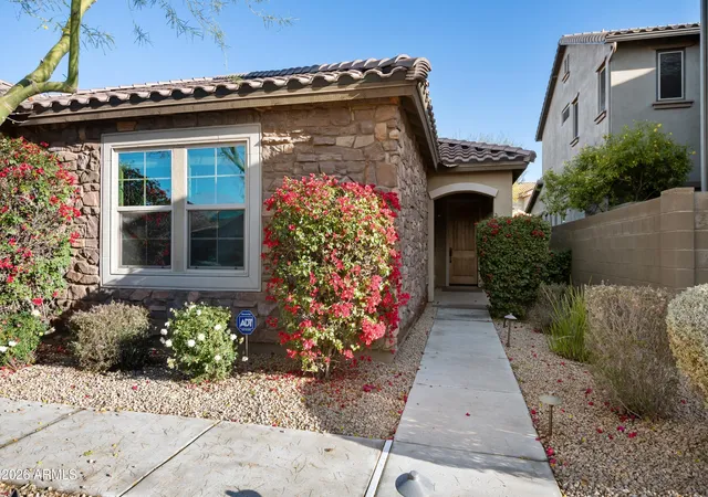 Homes for sale in Phoenix, AZ | 3760 E Covey Ln, Phoenix, AZ 85050 | MLS# 7026182