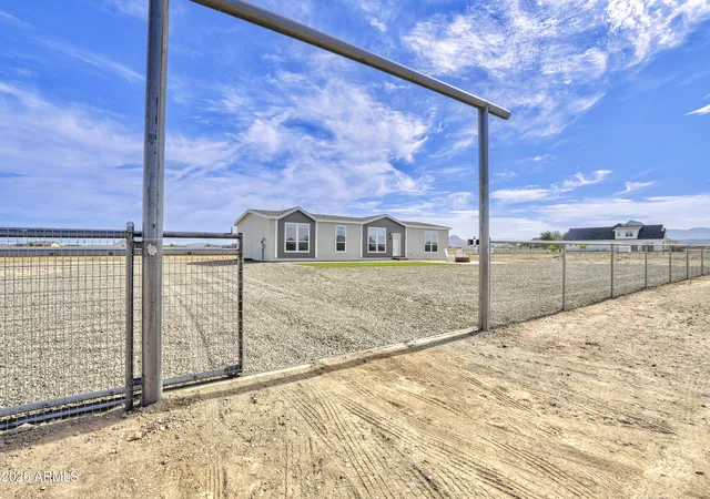 Photo 3 of Manufactured home for sale at 7618 E Dog Ranch Rd, Prescott Valley, AZ 86315 | MLS# 7043511 | Listing updated on 2026-09-15