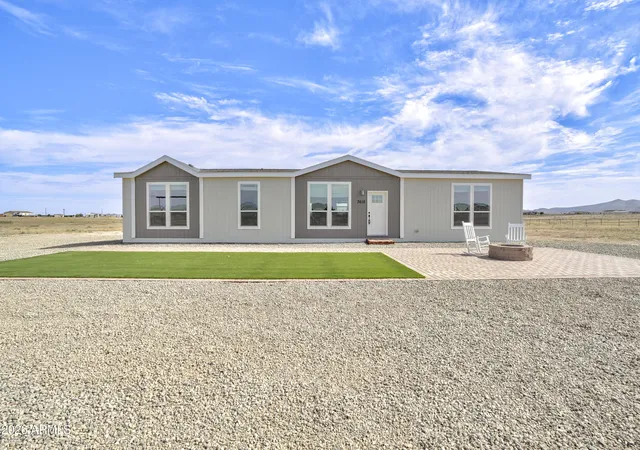 Photo 3 of Manufactured home for sale at 7618 E Dog Ranch Rd, Prescott Valley, AZ 86315 | MLS# 7043511 | Listing updated on 2026-09-15
