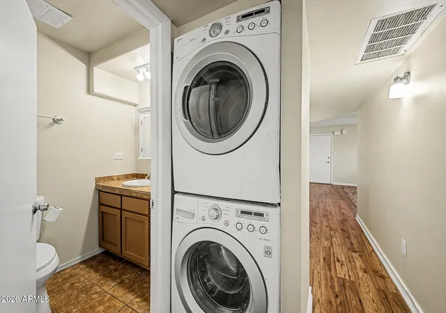 2nd image of 424 W Brown Rd, Mesa, AZ 85201