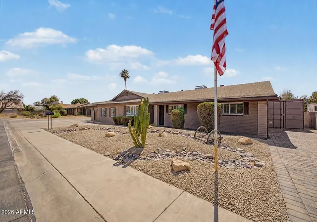 2nd image of 760 N Comanche Dr, Chandler, AZ 85224 | MLS# 7025916