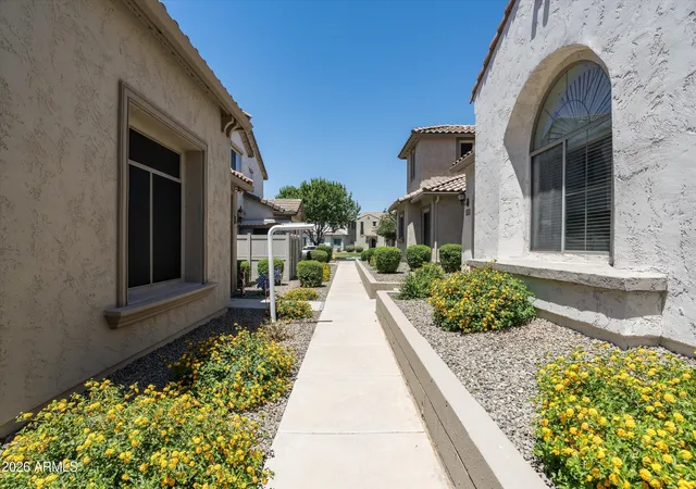 3rd image of 5341 W Marcus Dr, Phoenix, AZ 85083 | MLS# 7027346