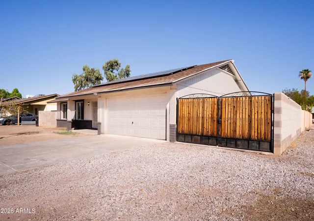 Photo 4 of Sale Pending at 7728 W Cheery Lynn Rd, Phoenix, AZ 85033 | MLS# 7057589 | Listing updated on 2026-09-18