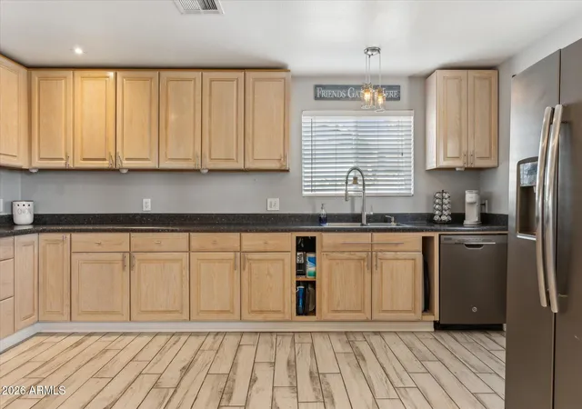 5th image of 9716 N 55Th Ave, Glendale, AZ 85302 | MLS# 7025953