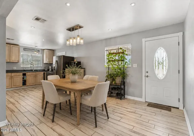 3rd image of 9716 N 55Th Ave, Glendale, AZ 85302 | MLS# 7025953