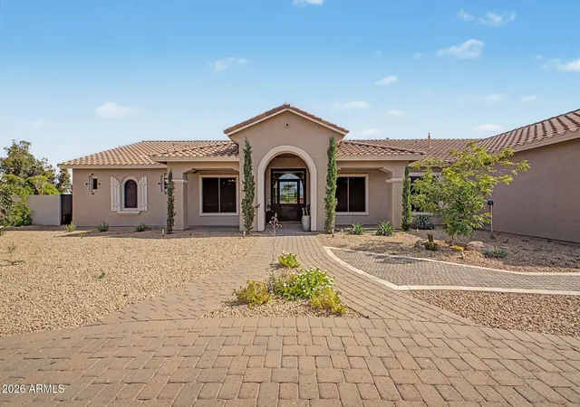 4th image of 14389 W Becker Ln, Surprise, AZ 85379 | MLS# 7026063
