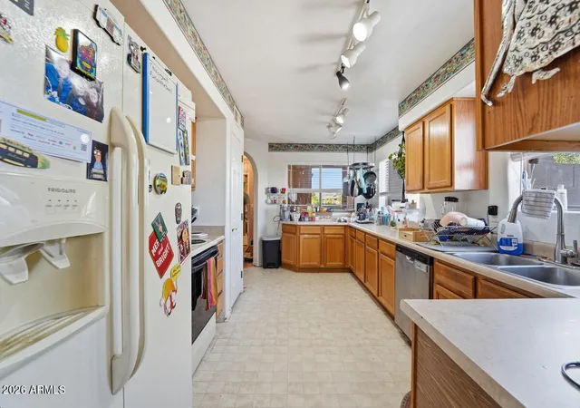 Photo 3 of Single family home for sale at 511 N 94th Circle, Mesa, AZ 85207 | MLS# 7026139 | Listing updated on 2026-10-27