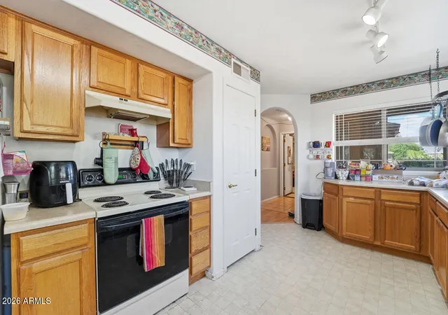 Photo 4 of Single family home for sale at 511 N 94th Circle, Mesa, AZ 85207 | MLS# 7026139 | Listing updated on 2026-10-27