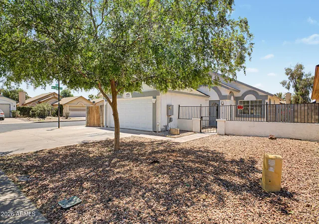 Photo 2 of Single family home for sale at 7306 N 69th Avenue, Glendale, AZ 85303 | MLS# 7026211 | Listing updated on 2026-08-04