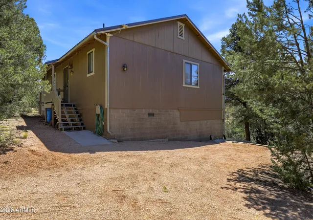 Homes for sale in Overgaard, AZ | 1992 Red Deer Run, Overgaard, AZ 85933 | MLS# 7026233