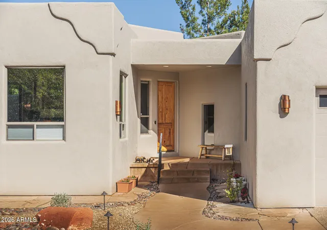 Photo 3 of Single family home for sale at 560 Concho Dr, Sedona, AZ 86351 | MLS# 7026436 | Listing updated on 2026-09-24