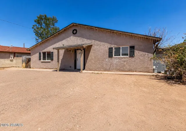 2nd image of 2828 E Chipman Rd, Phoenix, AZ 85040 | MLS# 7026854
