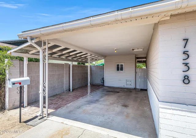 Photo 3 of Sale Pending at 7538 E Kimsey Ln, Scottsdale, AZ 85257 | MLS# 7027176 | Listing updated on 2026-07-12