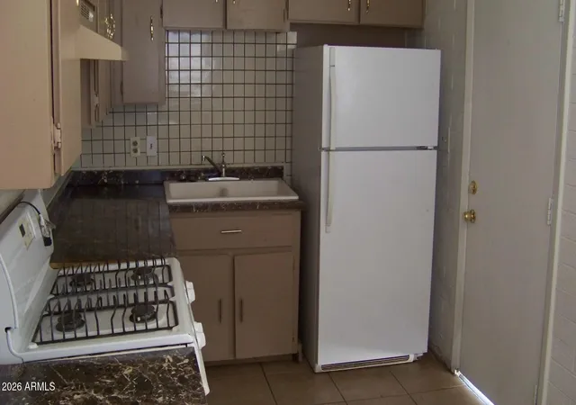 Photo 4 of Townhouse for sale at 11231 N 18th Drive, Phoenix, AZ 85029 | MLS# 7026645 | Listing updated on 2026-09-19