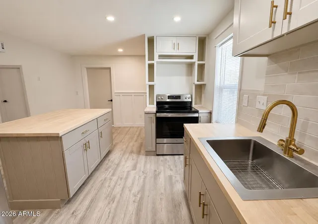 Photo 3 of Single family home for sale at 199 W Santee St, Globe, AZ 85501 | MLS# 7026647 | Listing updated on 2026-09-14