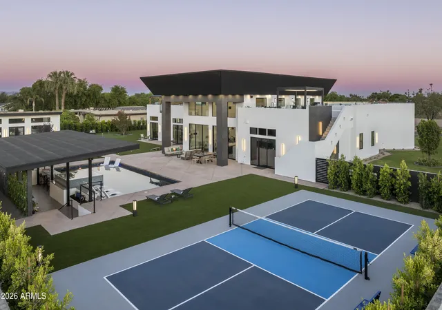 Photo 4 of Single family home for sale at 8402 E Cactus Wren Rd, Scottsdale, AZ 85250 | MLS# 7050139 | Listing updated on 2026-08-11