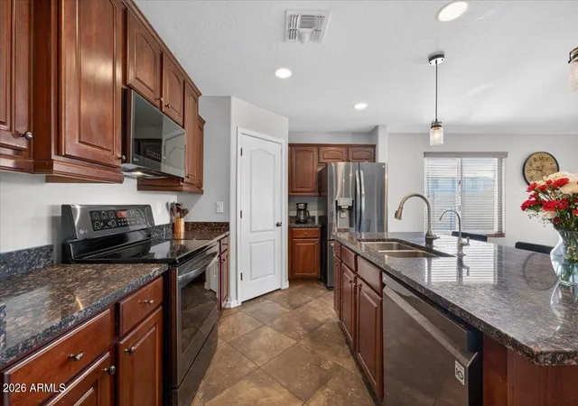 3rd image of 859 W Desert Seasons Dr, San Tan Valley, AZ 85143 | MLS# 7027247