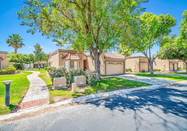 Photo 3 of Townhouse for sale at 9701 W Oraibi Dr, Peoria, AZ 85382 | MLS# 7028035 | Listing updated on 2026-06-24