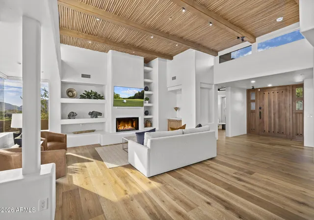Photo 2 of Townhouse for sale at 40070 N 111th Place, Scottsdale, AZ 85262 | MLS# 7037029 | Listing updated on 2026-08-20