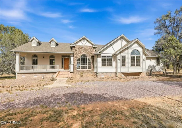 Photo 3 of Sale Pending at 13887 N Thunderbird Rd, Prescott, AZ 86305 | MLS# 7028451 | Listing updated on 2026-08-12